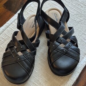 NWT Clarks Black Leather Crisscross Sandals